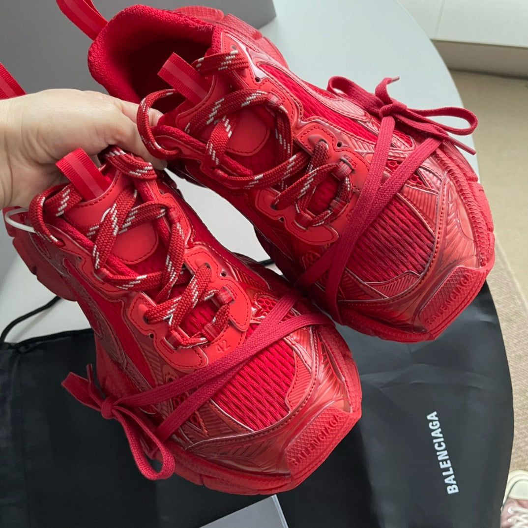 Rote Turnschuhe
