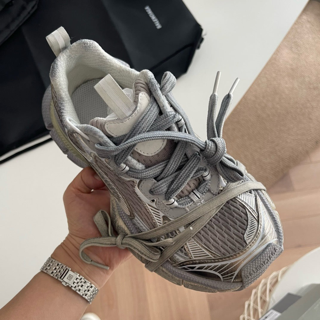 Sneaker Caged Panel Runner Schwarz-Silber