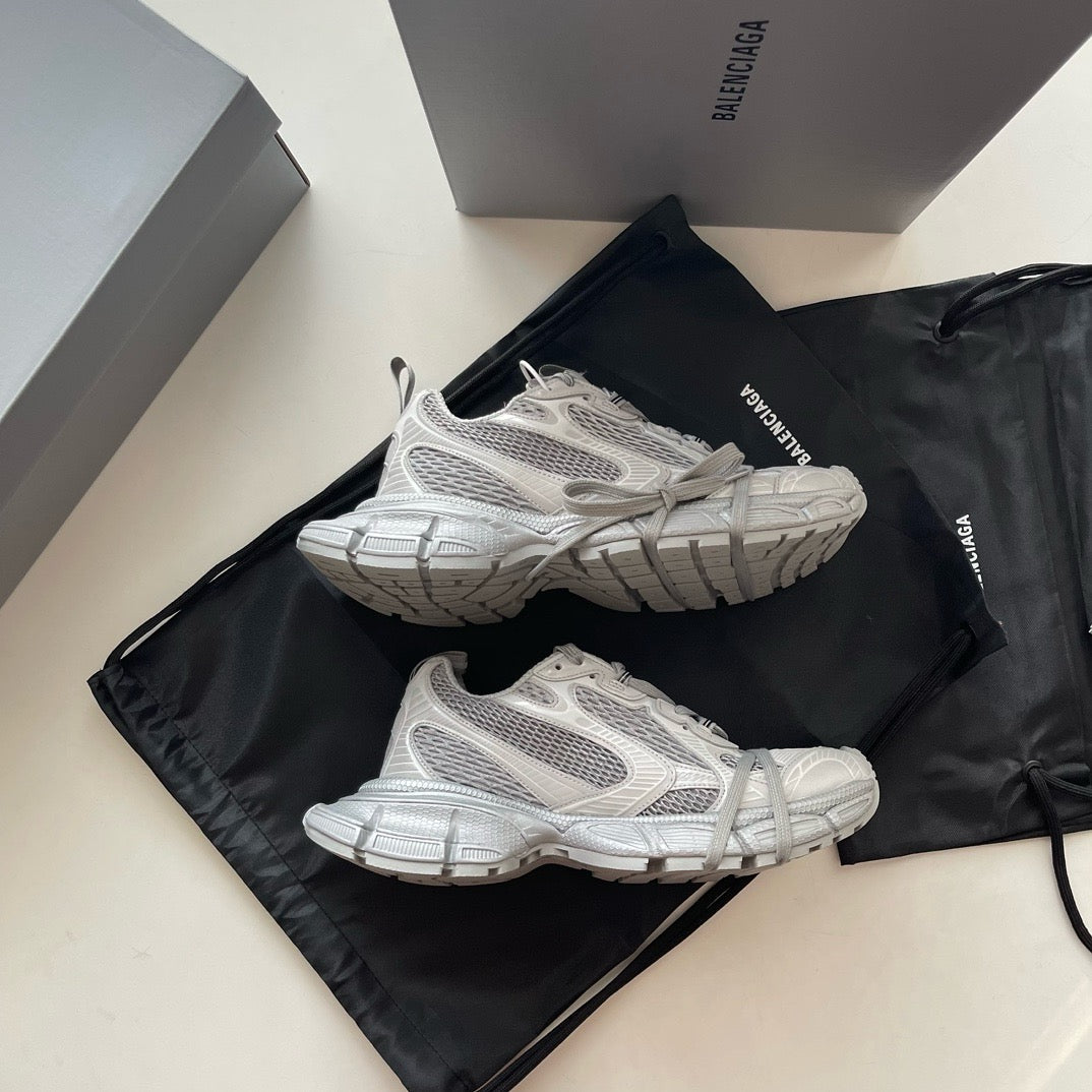 Caged Panel Runner Beige Sneakers