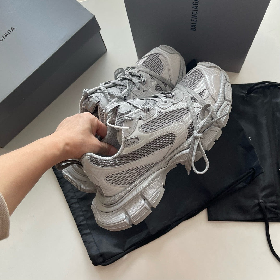 Caged Panel Runner Beige Sneakers