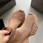 Schwarze und Khakifarbene Turnschuhe