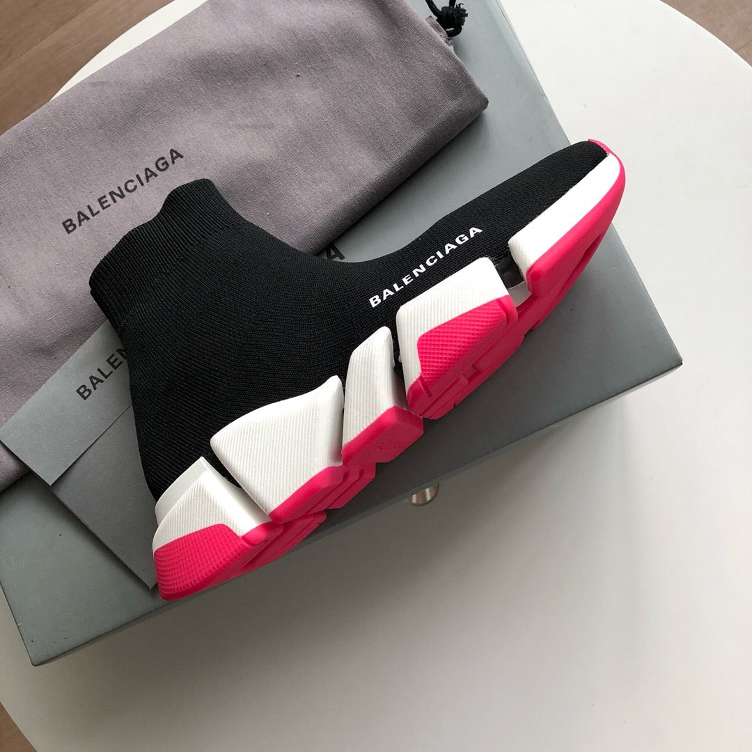 Schwarz-weiße Turnschuhe