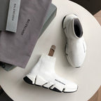 Schwarz-weiße Turnschuhe