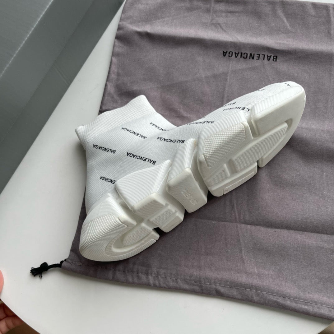 Weiße Turnschuhe