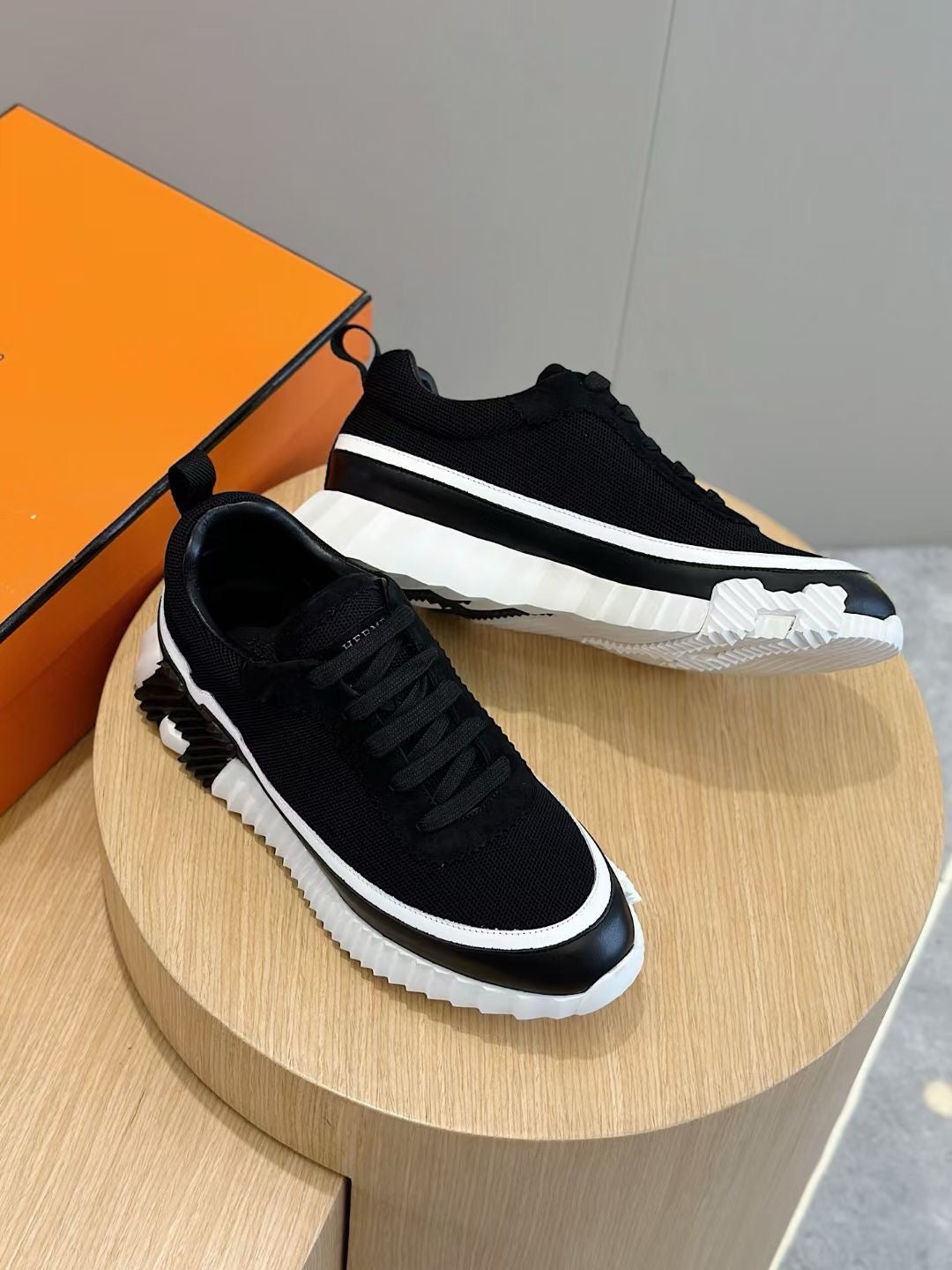Navy Knit Contrast Sole Runner – Herren