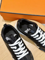 Marineblaue Low-Top-Sneaker aus Veloursleder und Einsätzen – Herren