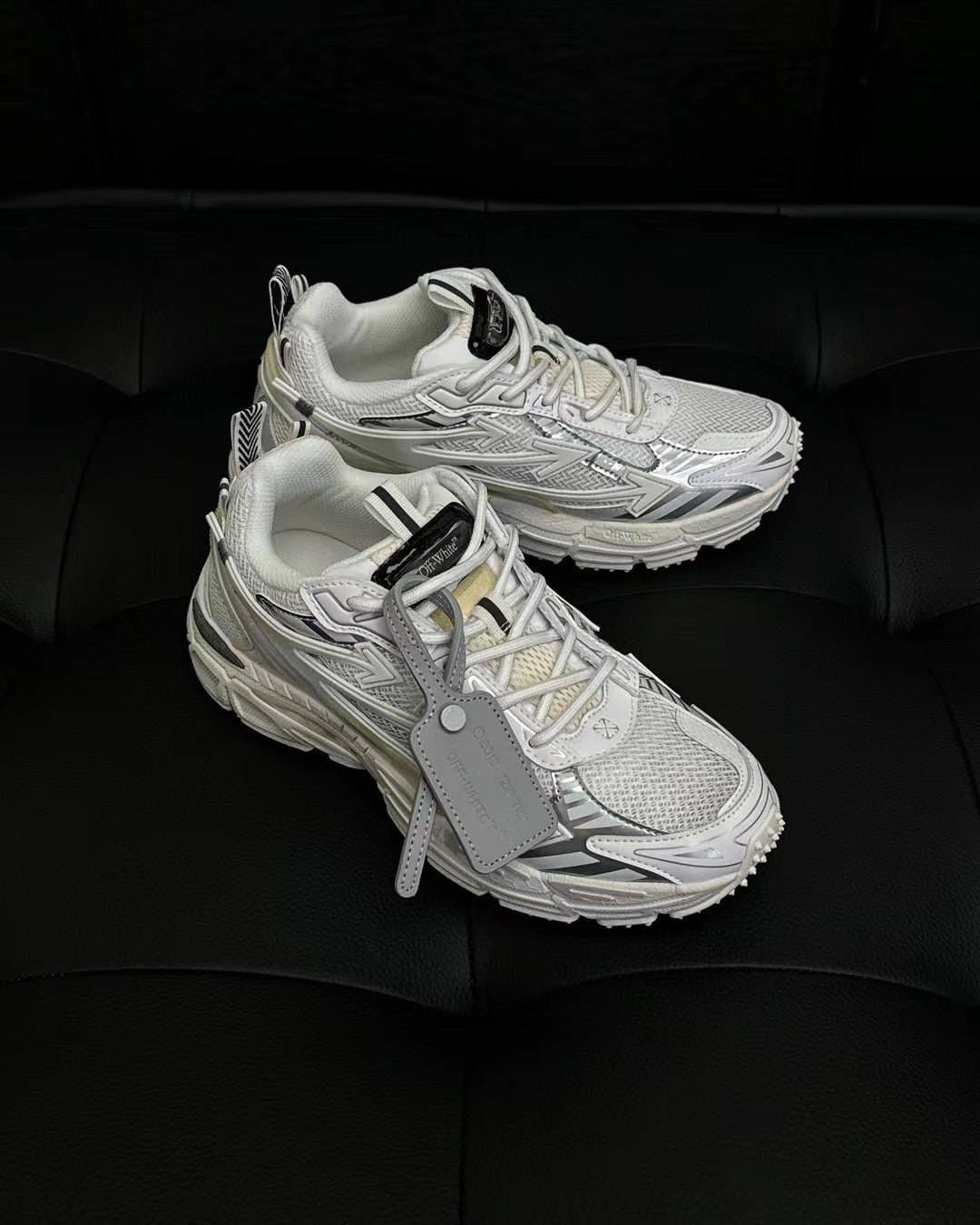 Black Mesh Graphic Chunky - Men's