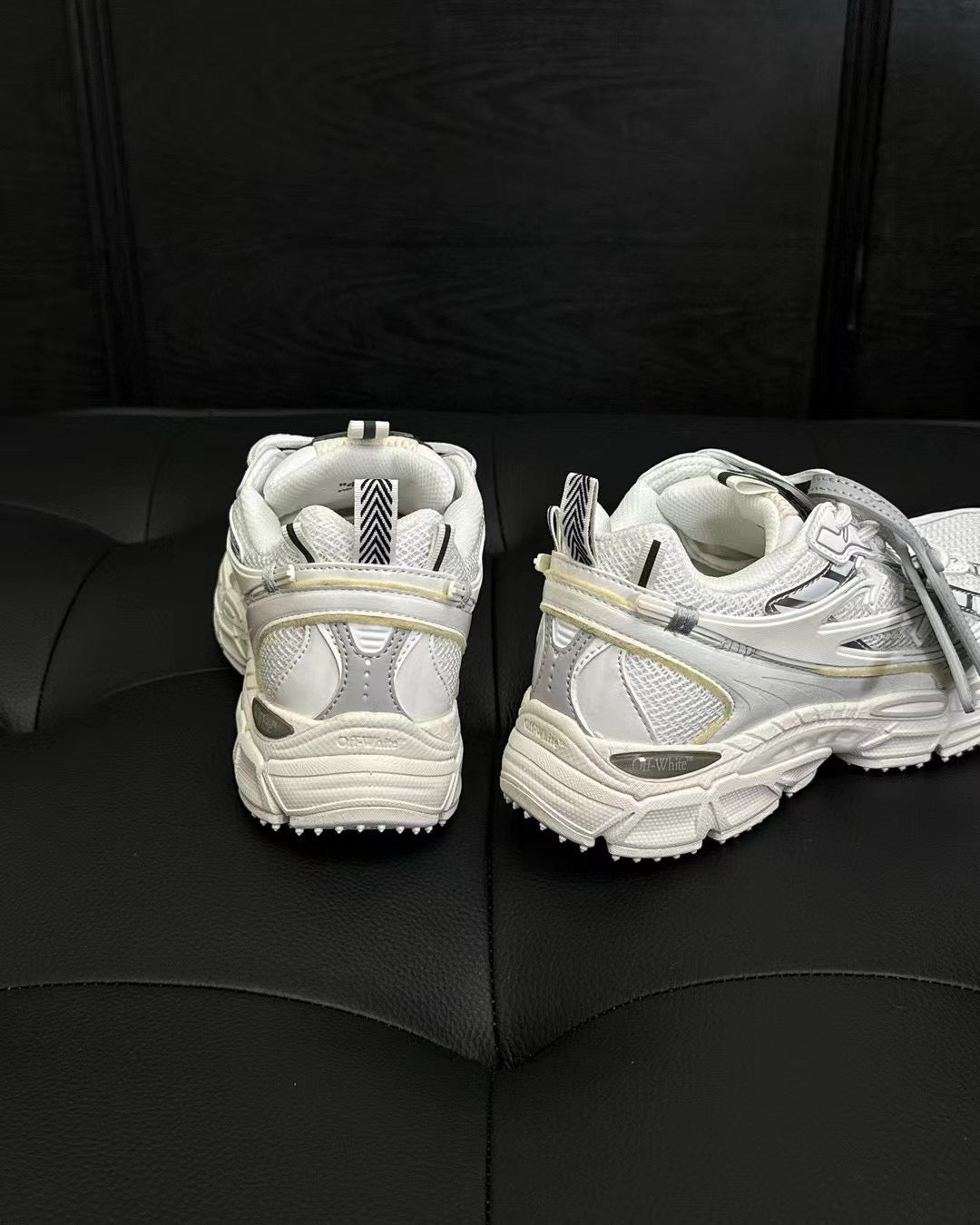 Black Mesh Graphic Chunky - Men's