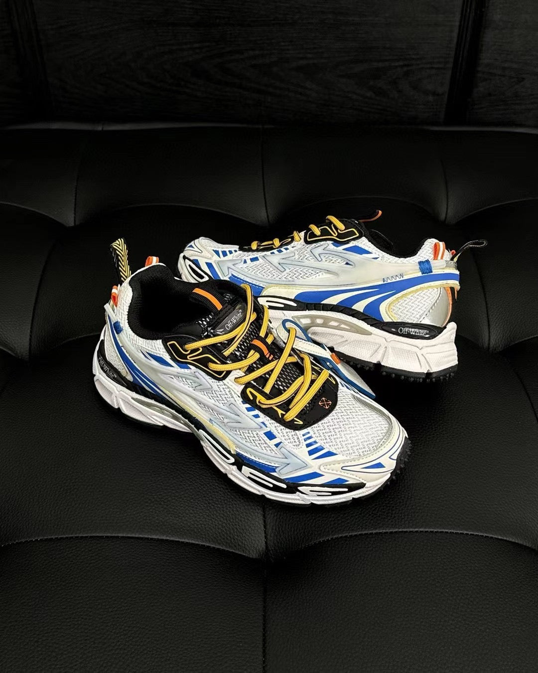 White Mesh Graphic Chunky - Men's