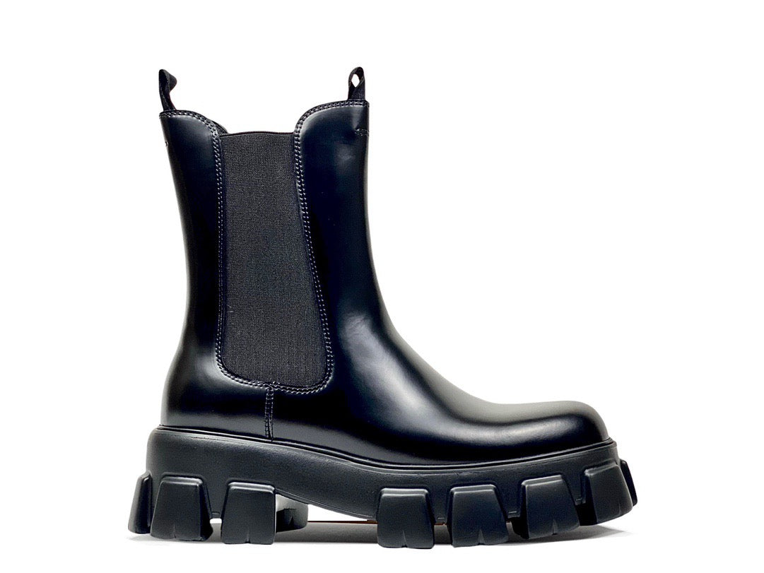 Black Leather Chunky Sole Chelsea Boot - Men's