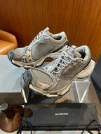 Dunkle Distressed-Mesh-Sneaker