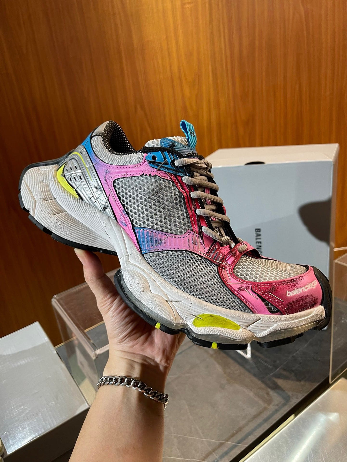Dunkle Distressed-Mesh-Sneaker