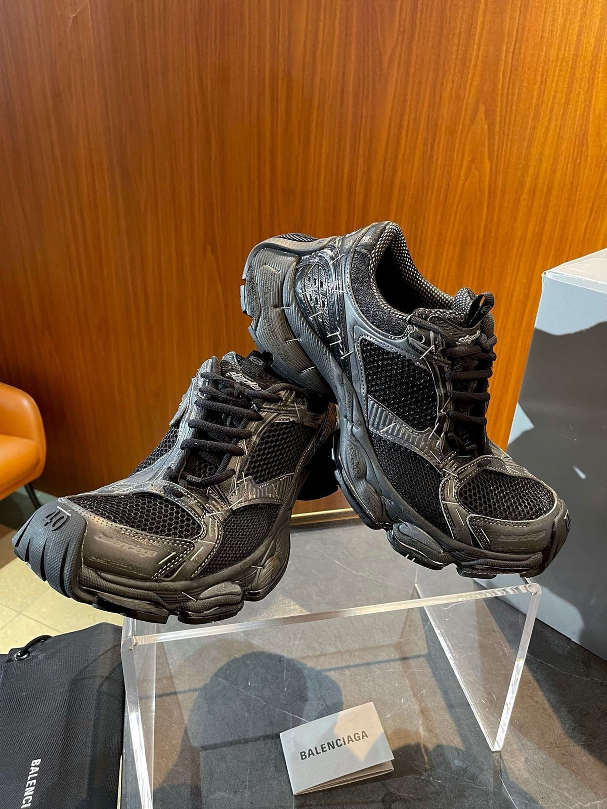Dunkle Distressed-Mesh-Sneaker