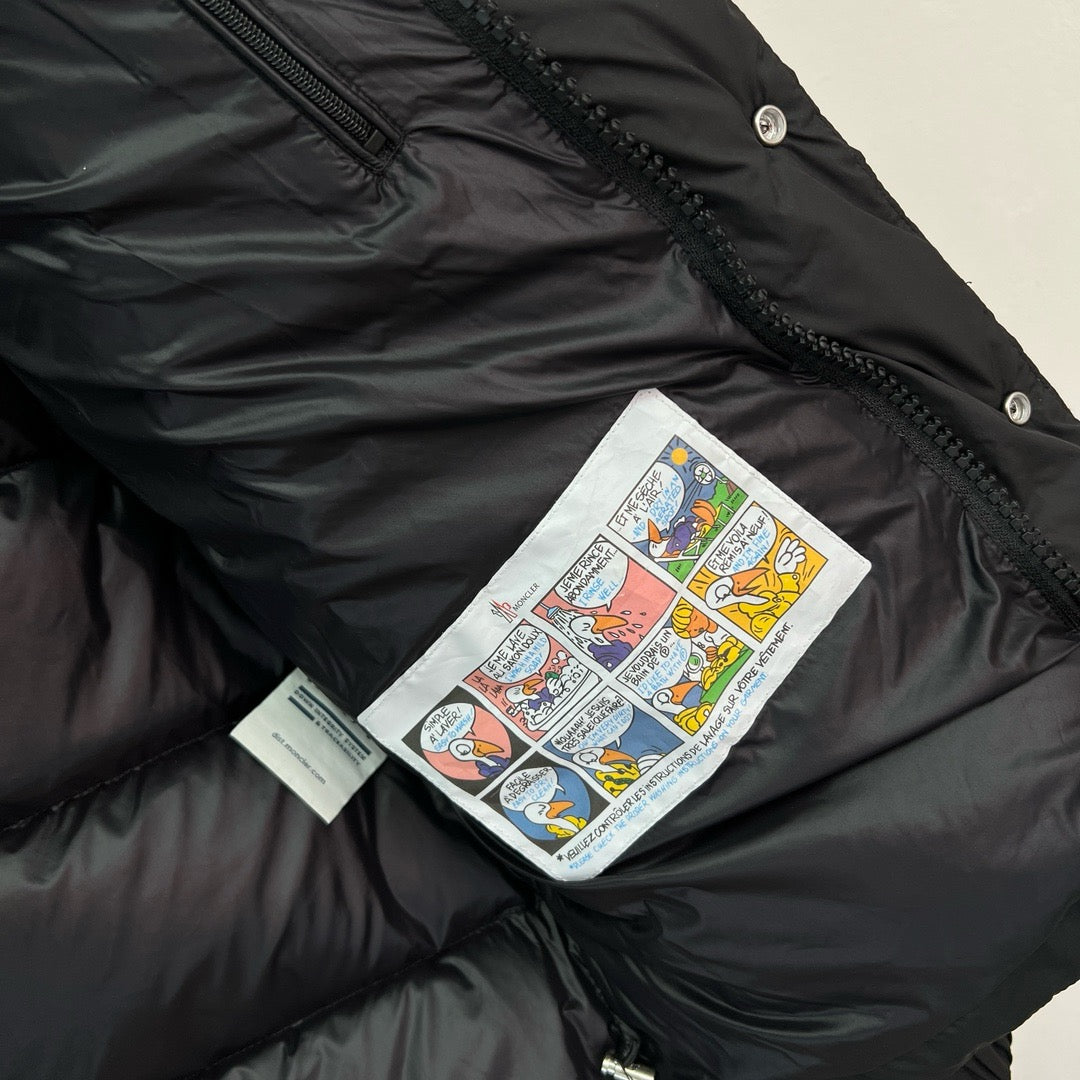 Schwarze Steppjacke – Herren