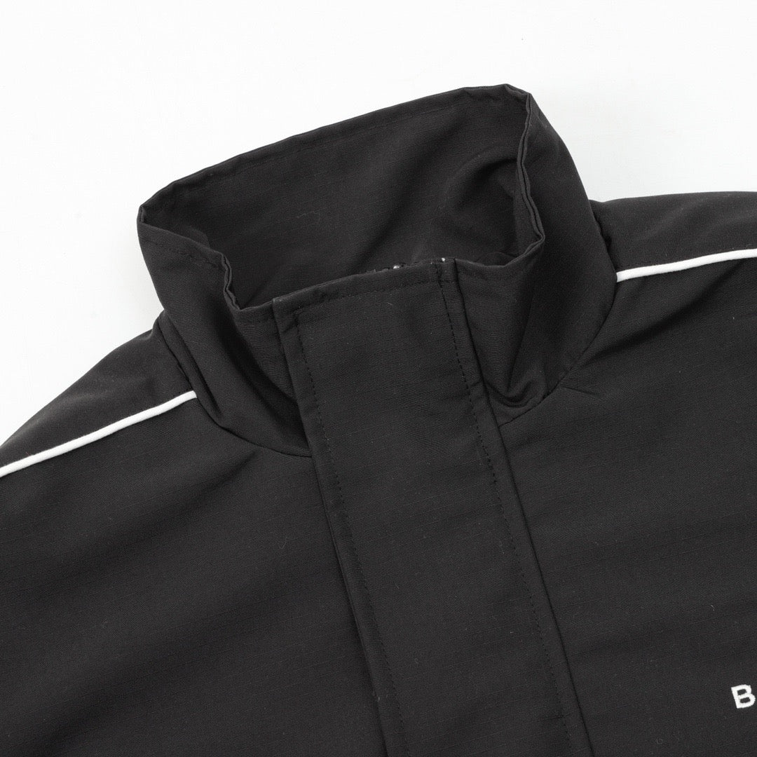 Cremefarbener Trainingsanzug aus Nylon mit Paspelierung – Herren