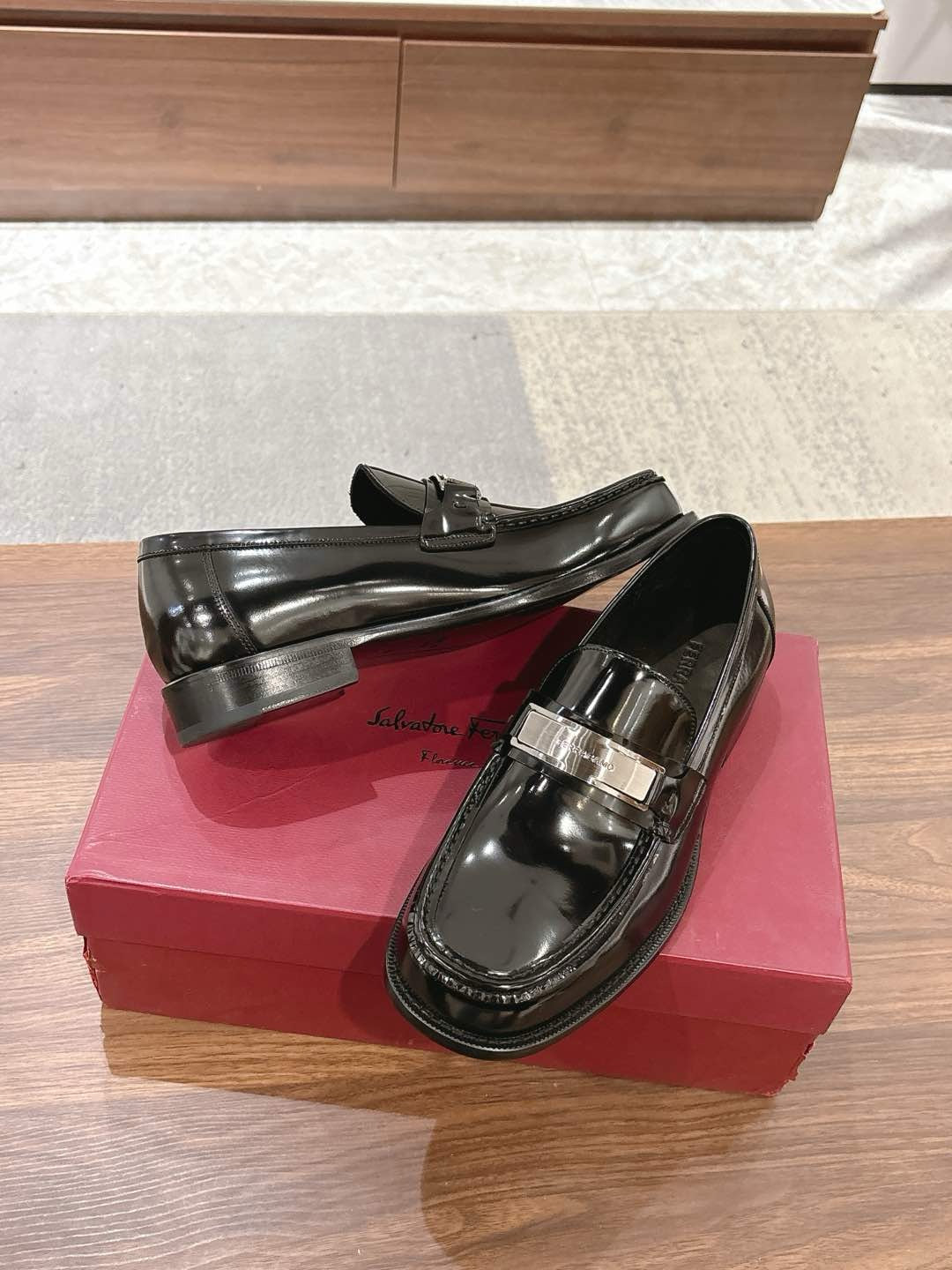 Black Leather Chunky Sole Loafer - Men's