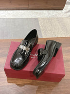 Schwarzer Leder-Loafer mit klobiger Sohle – Herren
