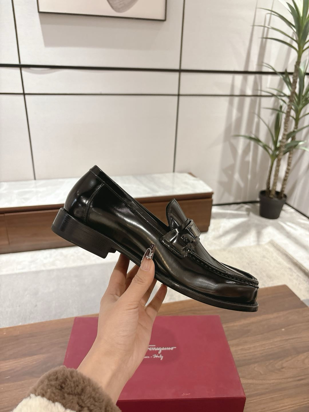 Schwarzer Leder-Loafer mit klobiger Sohle – Herren