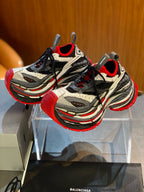 Panelled Runner Dunkelgraue Sneakers