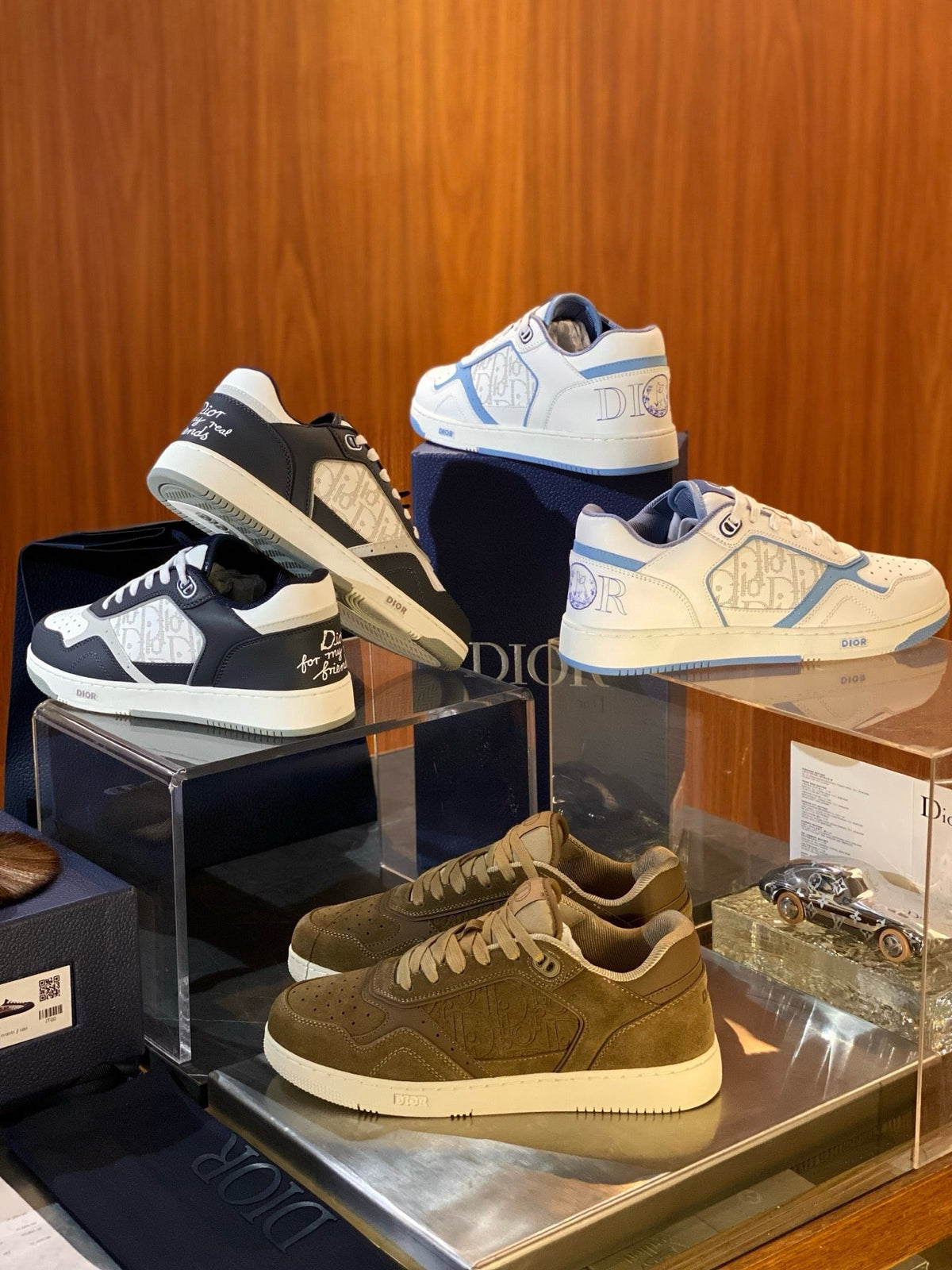 Mehrfarbige Turnschuhe