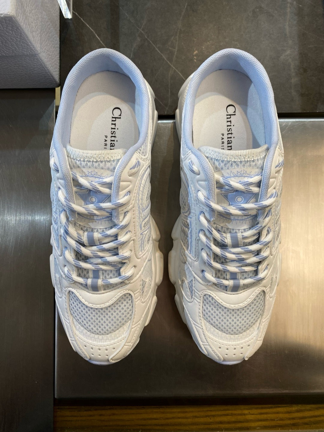 Grey Mesh Print Runner - Women's