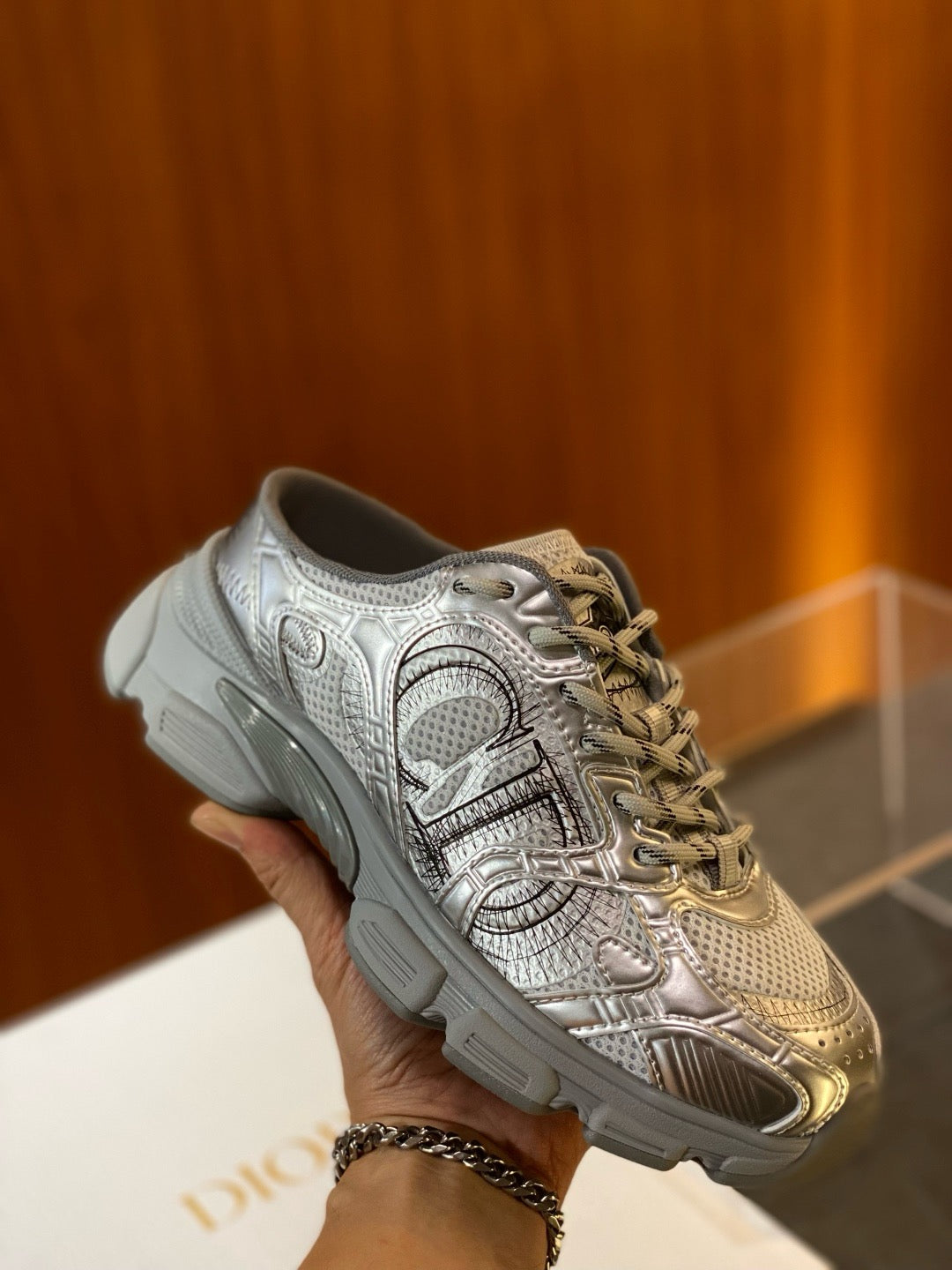 Grey Mesh Print Runner - Women's