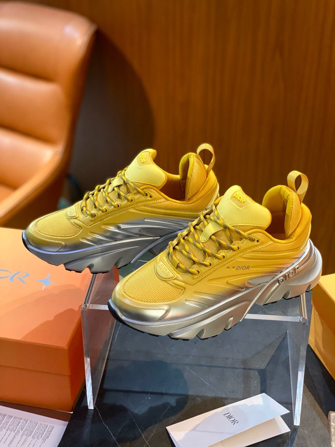 Mesh Runner Yellow Sneakers - Men's