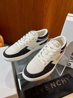 Cremefarbene Low-Top-Sneaker mit Leder-Paneelen – Herren