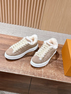 Schwarzer Wildleder-Shearling-gefütterter Low-Top – Damen