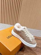 Schwarzer Wildleder-Shearling-gefütterter Low-Top – Damen