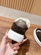 Schwarzer Wildleder-Shearling-gefütterter Low-Top – Damen
