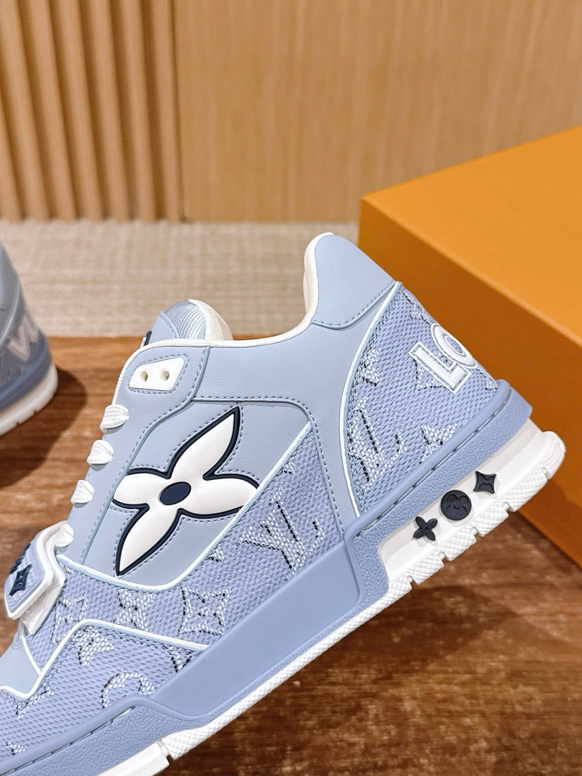 Trainer Navy and White