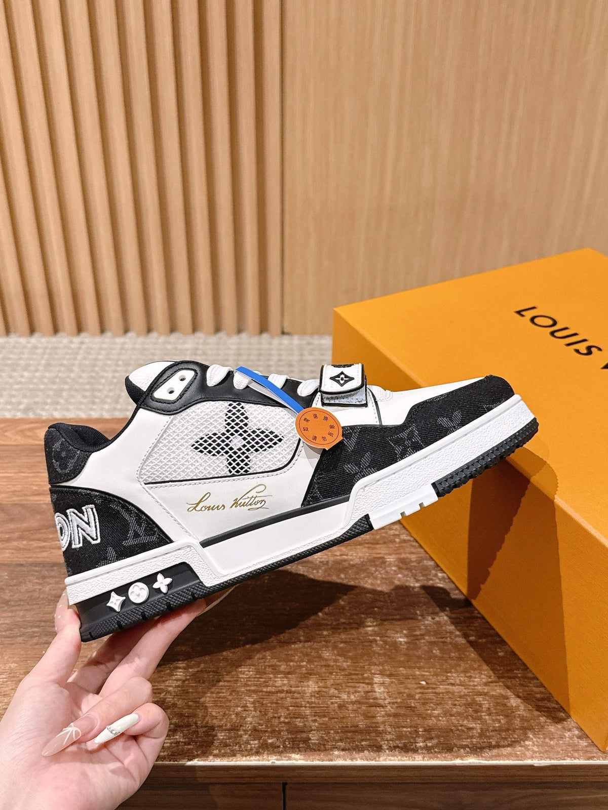 White Leather Graphic Chunky - Men's
