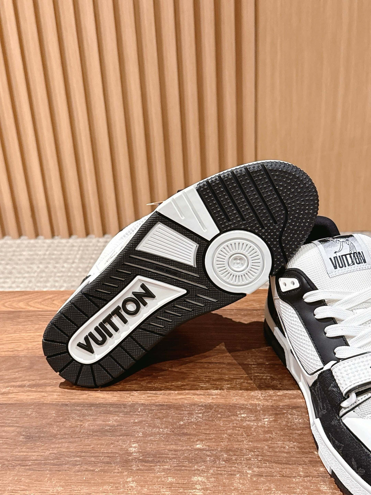 White Leather Graphic Chunky - Men's