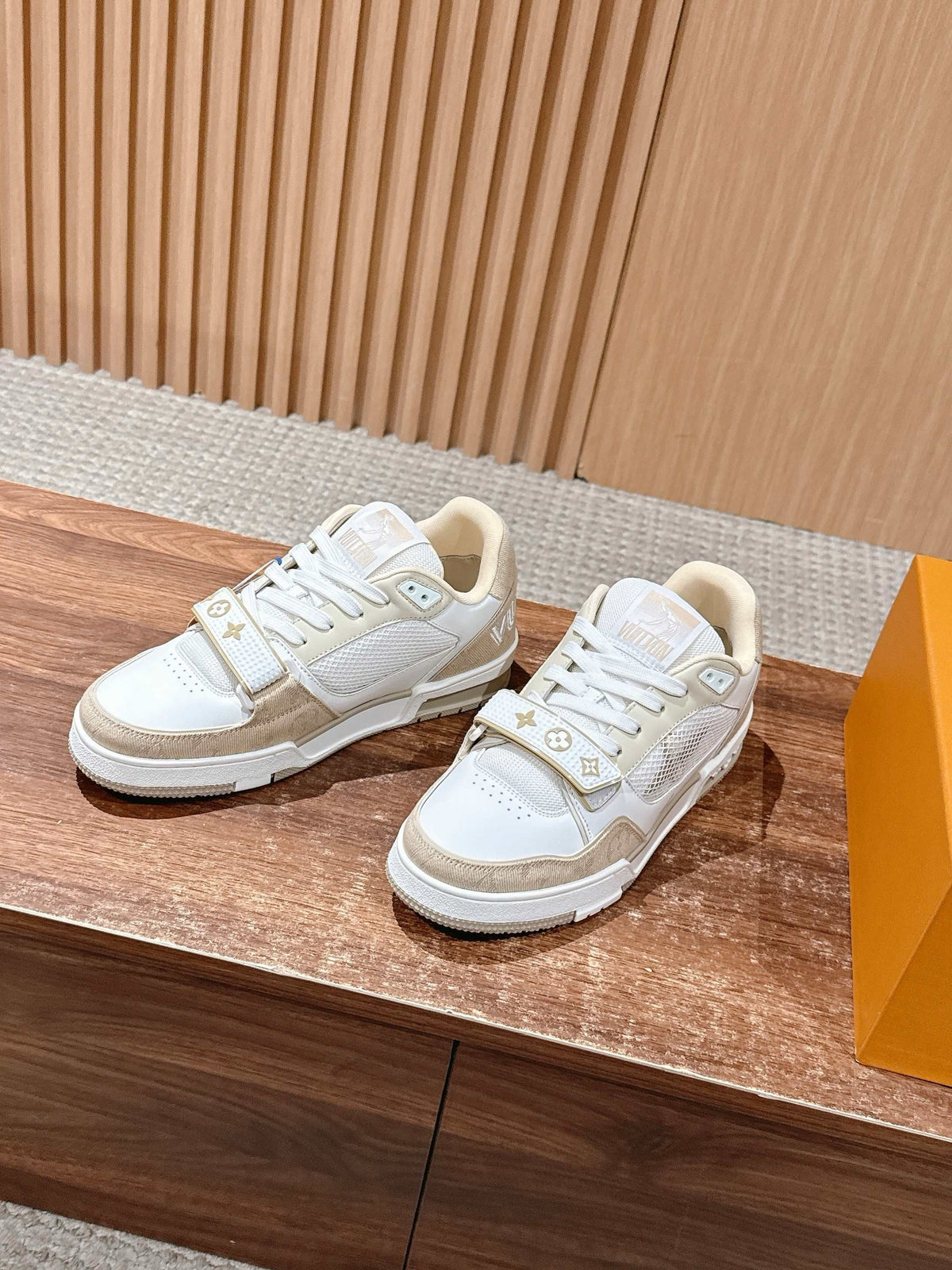 White Leather Graphic Chunky - Men's