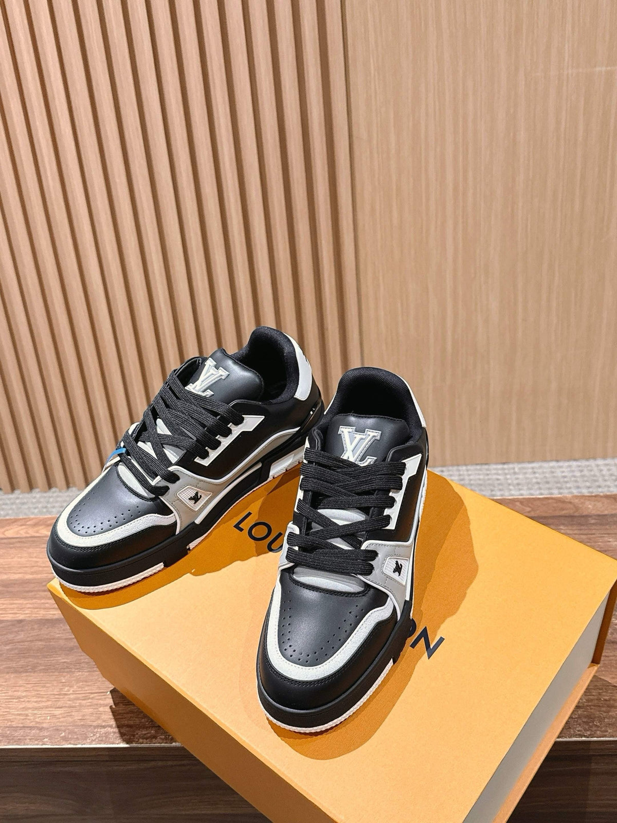 Black Sneakers