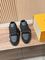 Trainer Black Textured