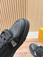 Trainer Black Textured