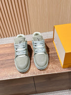 Trainer Black Textured