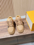 Trainer Black Textured