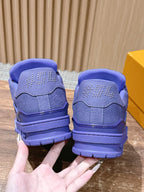 Trainer Black Textured