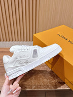 Trainer Black Textured