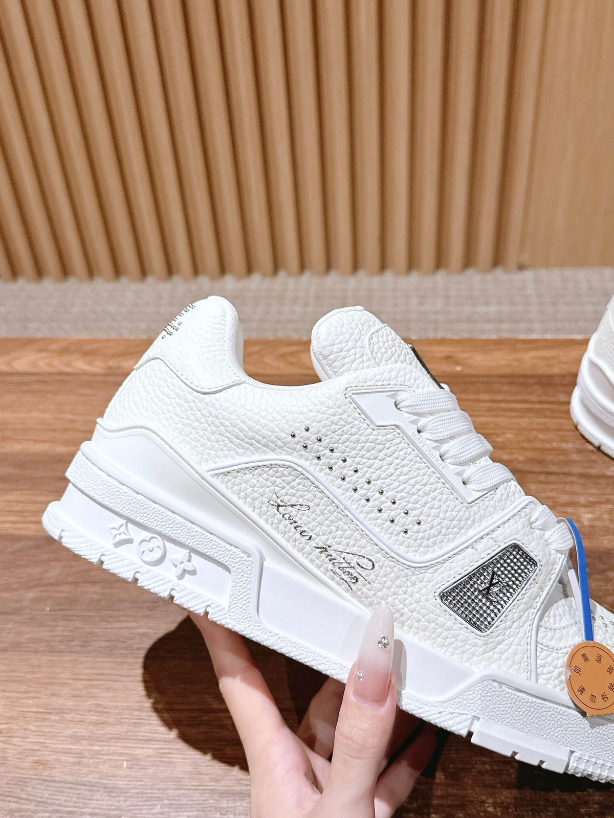 Trainer Black Textured