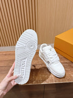 Trainer Black Textured