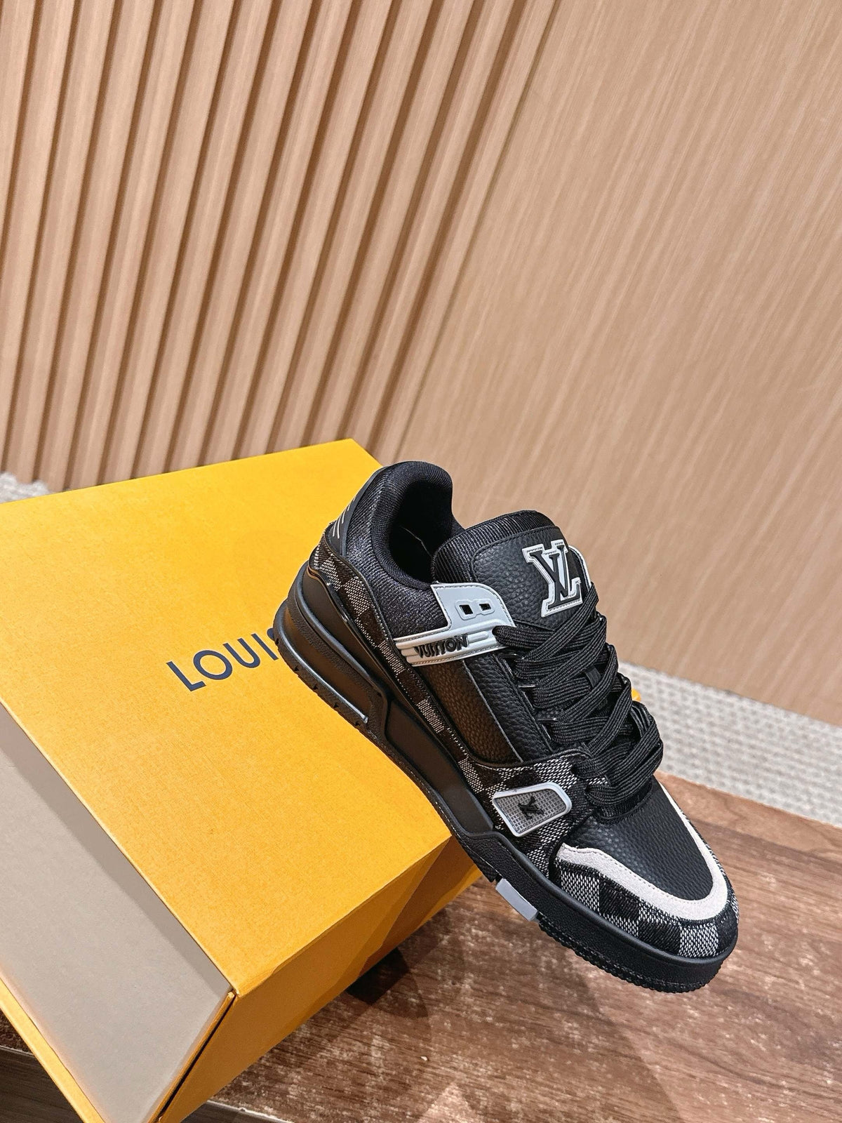 Trainer Monogram Denim