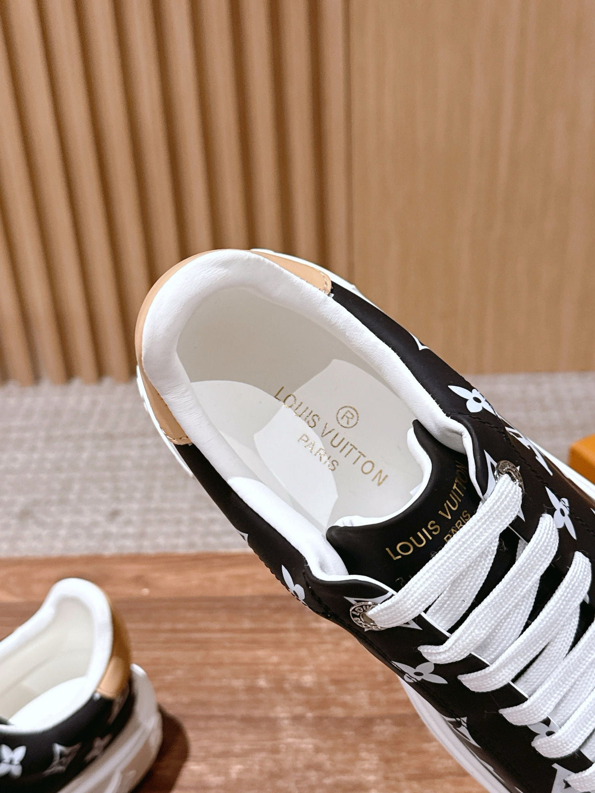 Black Leather Plain Low-Top - Women's