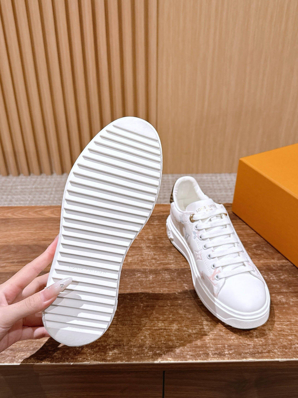 Black Leather Plain Low-Top - Women's