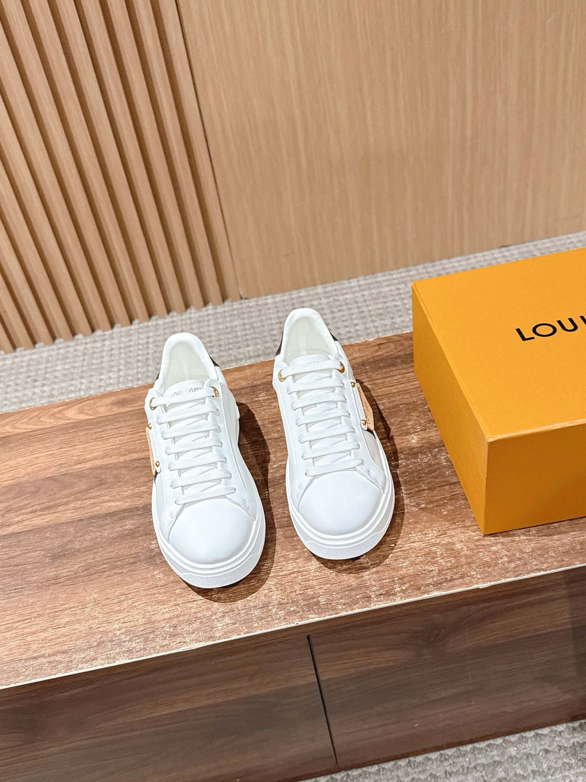 Weiße Cupsole-Plateau-Sneaker aus Leder – Damen