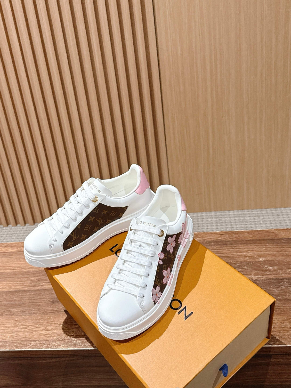 White Leather Embellished Low-Top - Women's