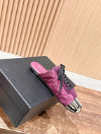 Niedrige Sneaker mit rosafarbenem Leder und Metallkappe – Damen